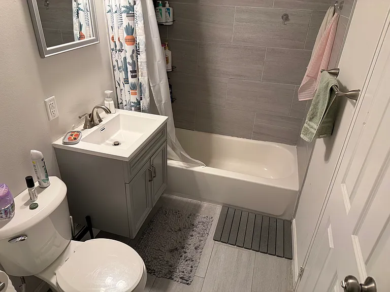 7-9 Holmes St #2C — Photo 1