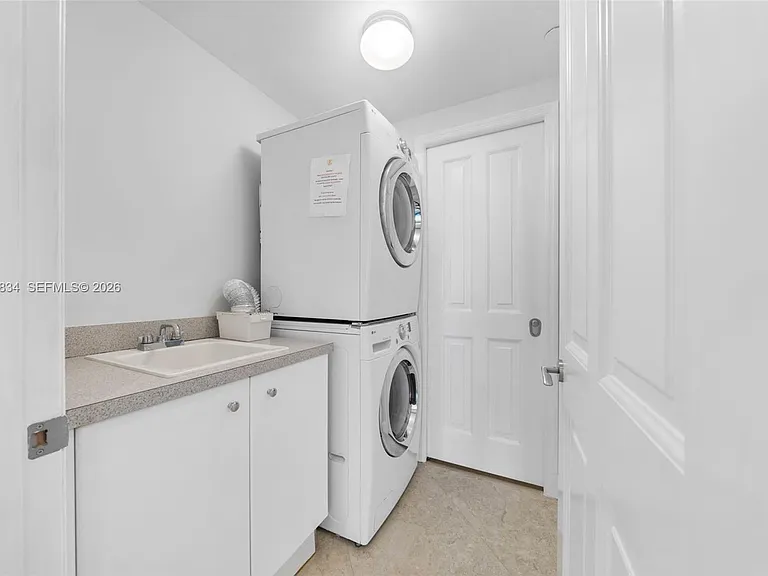 17875 Collins Ave #3205 — Photo 36