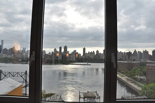 Rented by (Legacy) NY 101, Inc. | media 30
