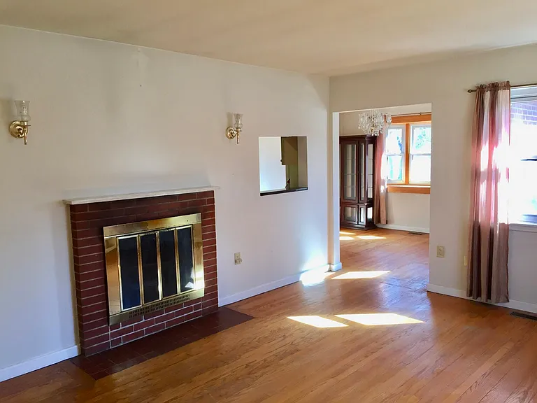 8801 Leonard Dr — Photo 4