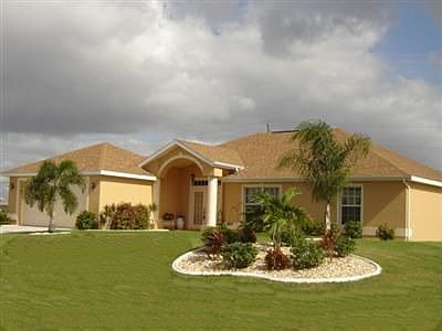 Beautiful, Professionally landscaped front yard