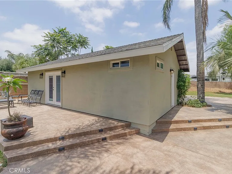 10249 Jurupa Rd — Photo 2