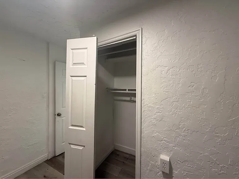 2557 Adams Ave #1 — Photo 12