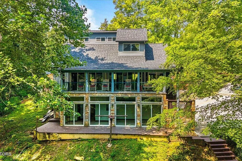 173 Yacht Club Ln