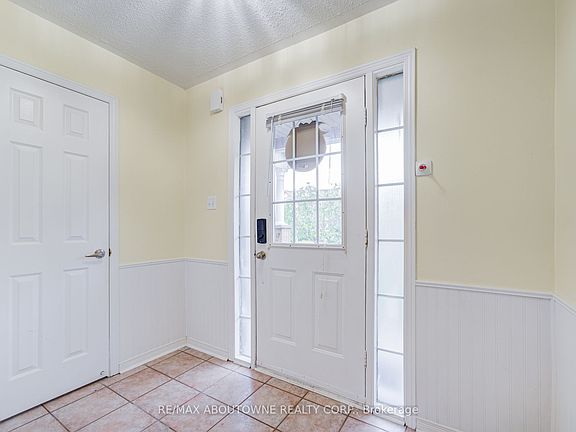 4th image of 5128 Falconcrest Dr