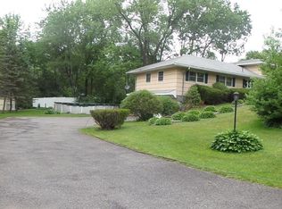 849 Harris Dr, Schenectady, NY 12309