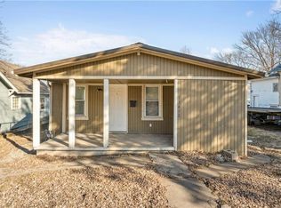 11432 E 17th St S, Independence, MO 64052