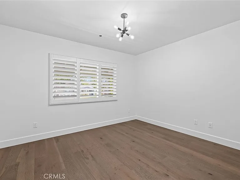 827 N Lamer St — Photo 28
