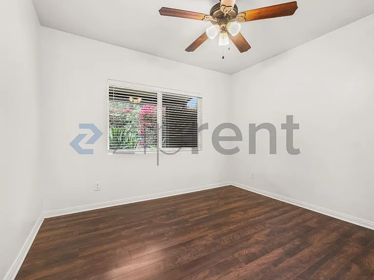 1789 Montgomery Dr — Photo 9