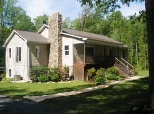 12378 Roselawn Ln, Midland, VA 22728