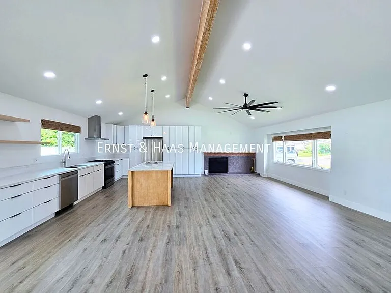 3041 Yellowtail Dr — Photo 5