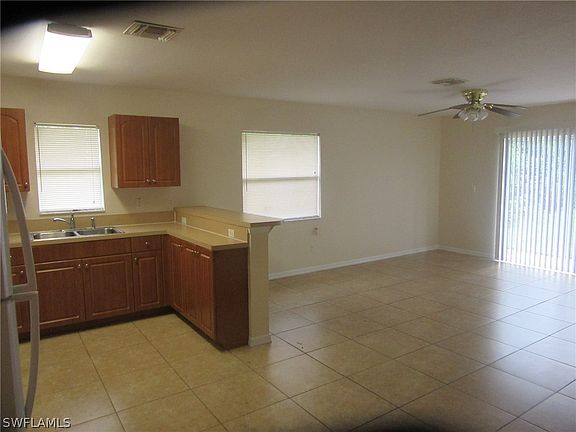 5th image of 212/214 Hightower Ave S