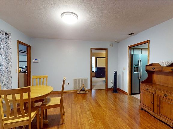 5th image of 7040 Oberon Ave