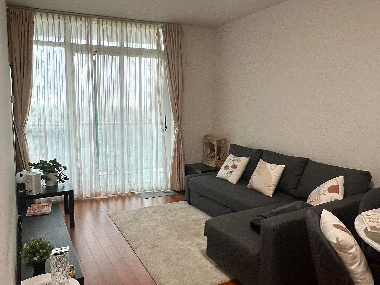 1 bed, $2,300 — Photo 2