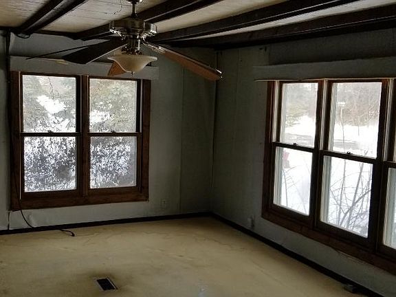 4th image of 322 N McCornell Ave