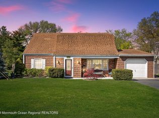 67 Warren Pl, Middletown, NJ 07748