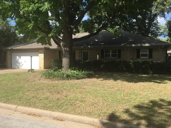 2139 E 55th Ct, Tulsa, OK 74105