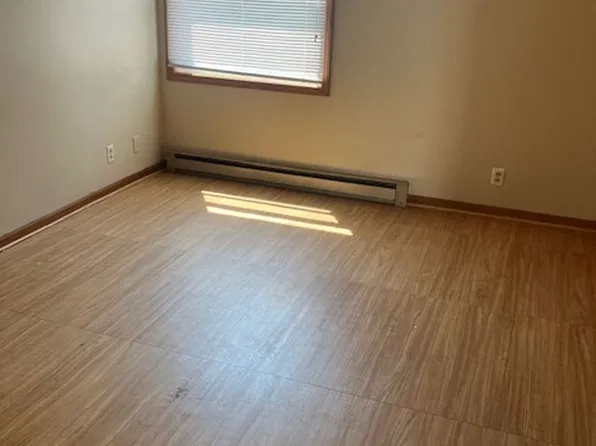 114 W Washington, 114 W Washington St #1, Waynetown, IN 47990