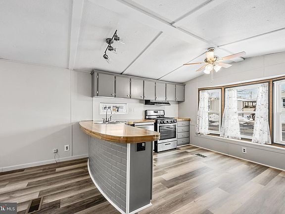 4th image of 309 Delta Rd #166