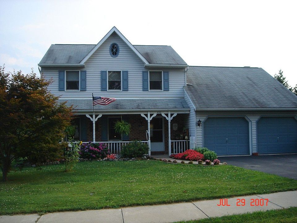 1st image of 450 Lincoln Dr