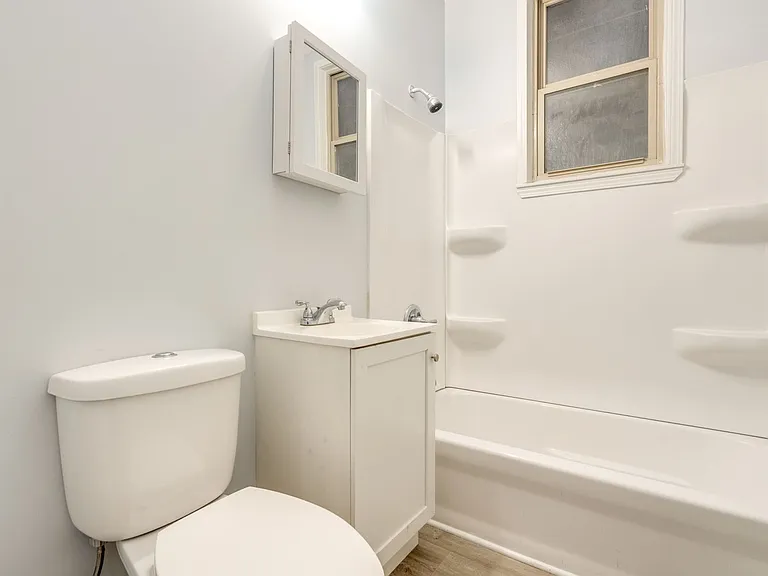 2840 S Moreland Blvd #2 — Photo 6