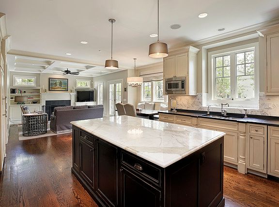 4th image of 1109 Briarwood Ln