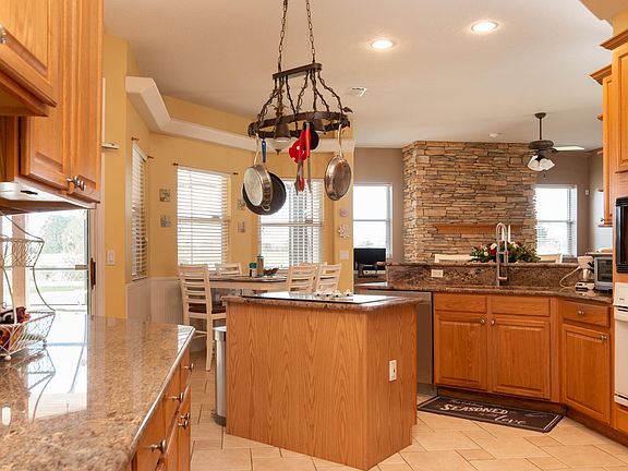 5th image of 1748 Windbrook Dr