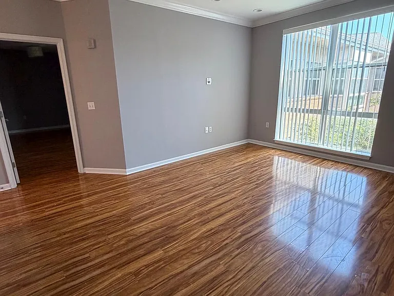 23 Pierside Dr #428 — Photo 7