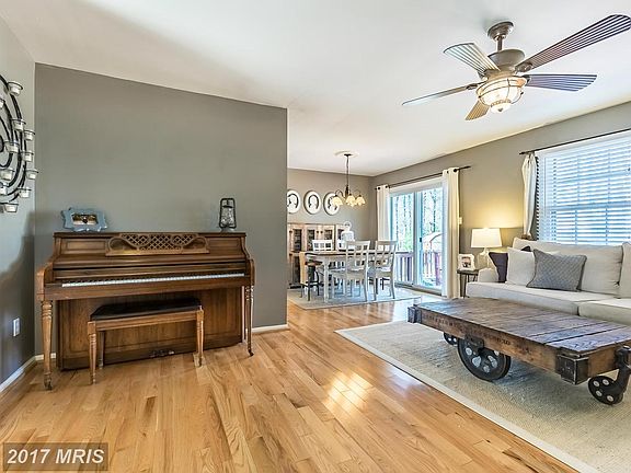 4th image of 4727 Carterwood Dr