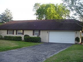 4th image of 221 SE 54th Ave