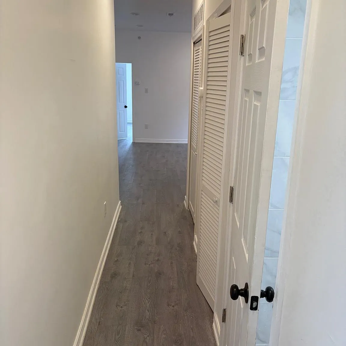 1 bed, 2456 sqft, $1,250 — Photo 2