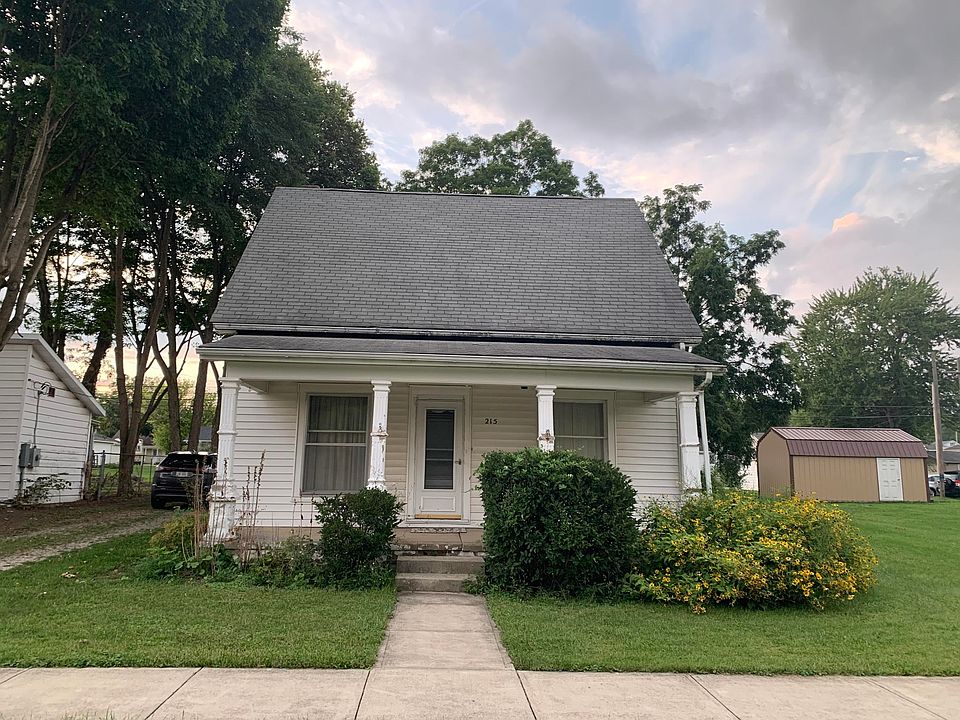 1st image of 215 E Main St