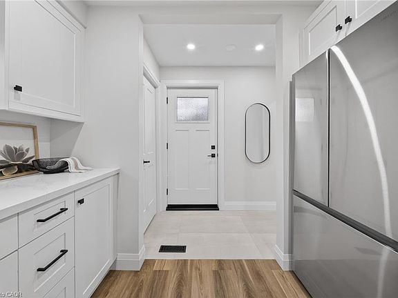 3rd image of 201 Ridge St