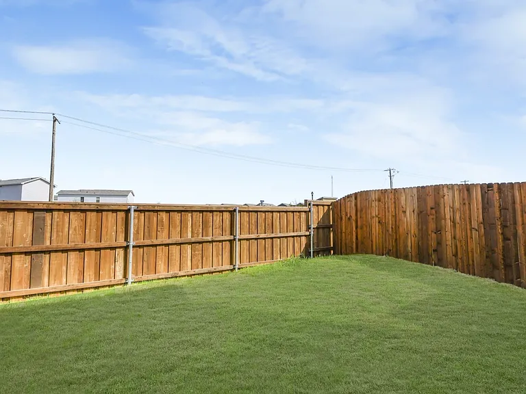 308 Cedar Ct — Photo 19