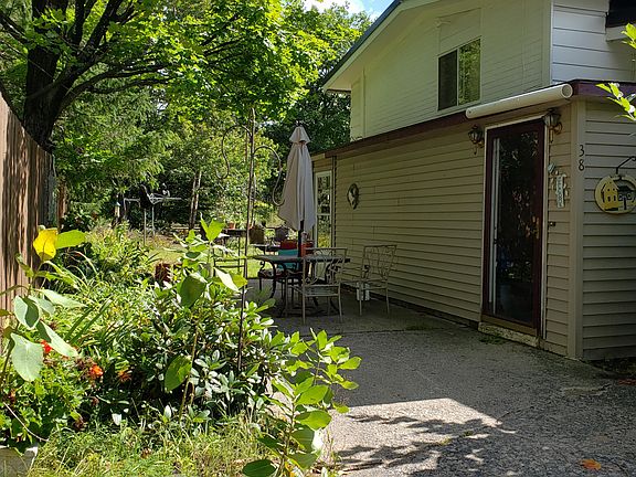 2nd image of 38 Duke Lake Cir