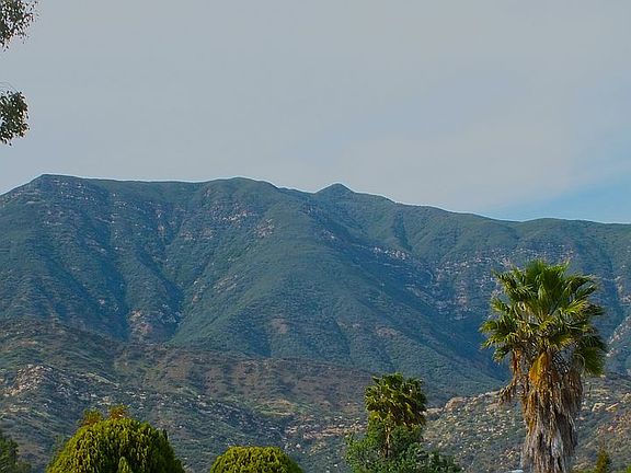 Mountain view from living rm