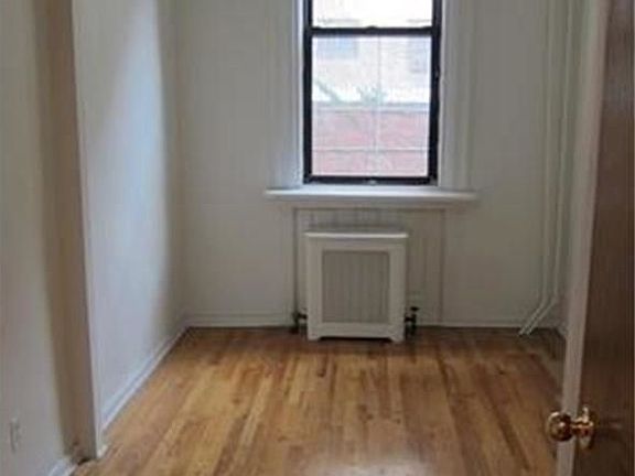 5th image of 67 W 89th St APT 1R