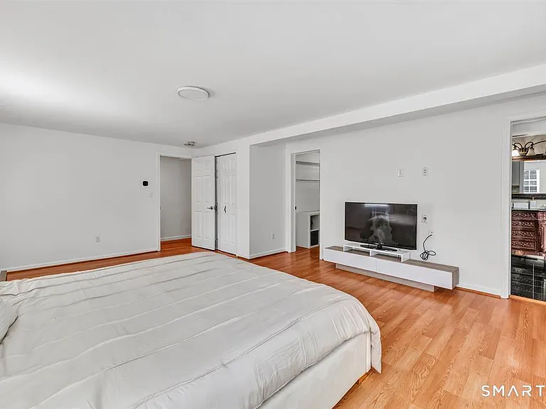 171 Henderson Rd — Photo 21