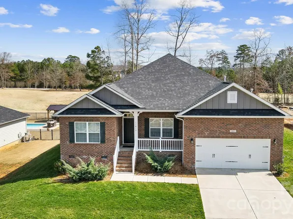 11812 Glenwood Dr, Locust, NC 28097