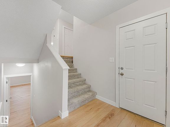 4th image of 7327 24th Ave SW