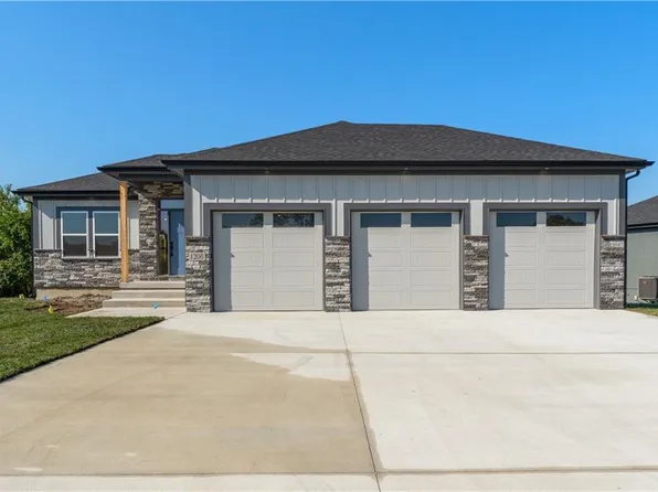 1206 Ladys Ln, Harrisonville, MO 64701
