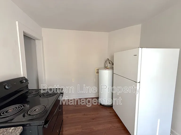233 Orange St — Photo 5