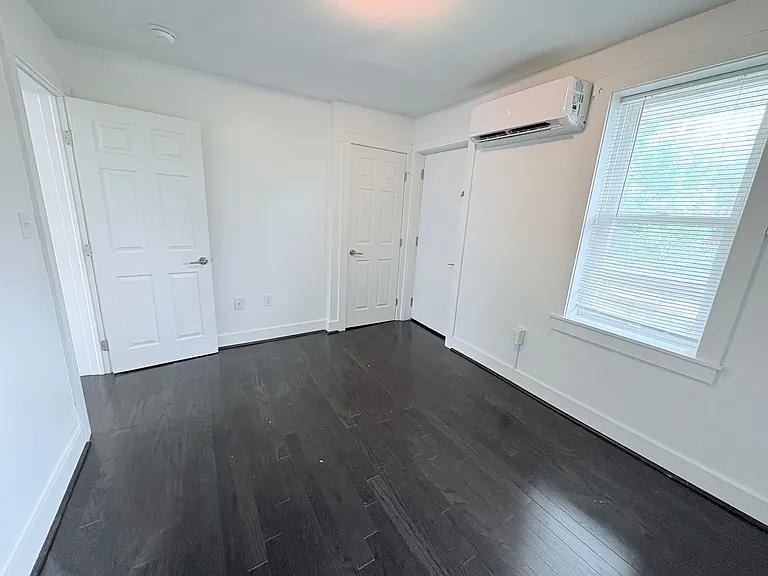 214 W Hope Ave — Photo 5