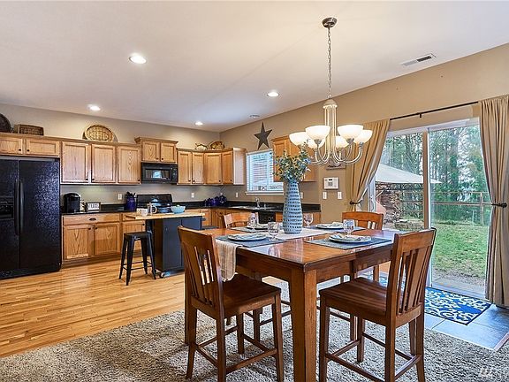 Kitchen- Dining