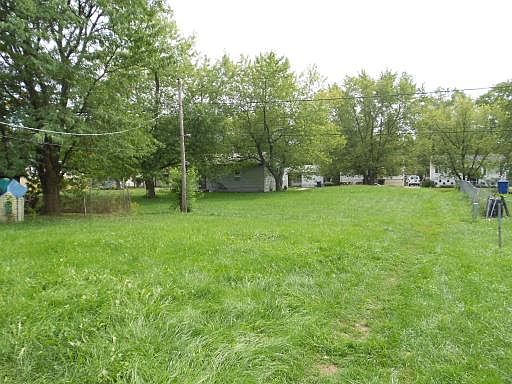 2nd image of 1421 Embassey Ln