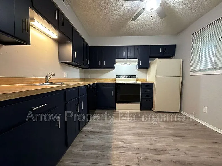 729 H St #1 — Photo 4