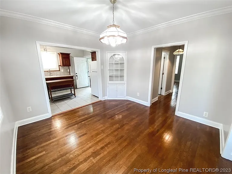 302 E 13th St — Photo 15
