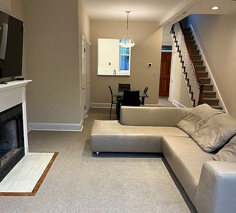 3rd image of 1437 W St NW