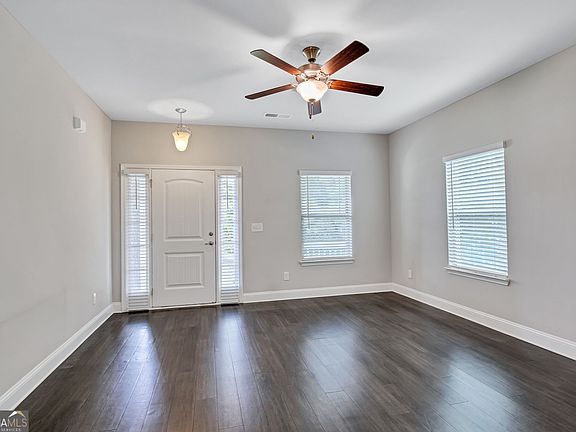 5th image of 3302 Bellingham Way