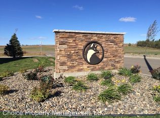 2101 4th Ave NE APT 303, Watford City, ND 58854